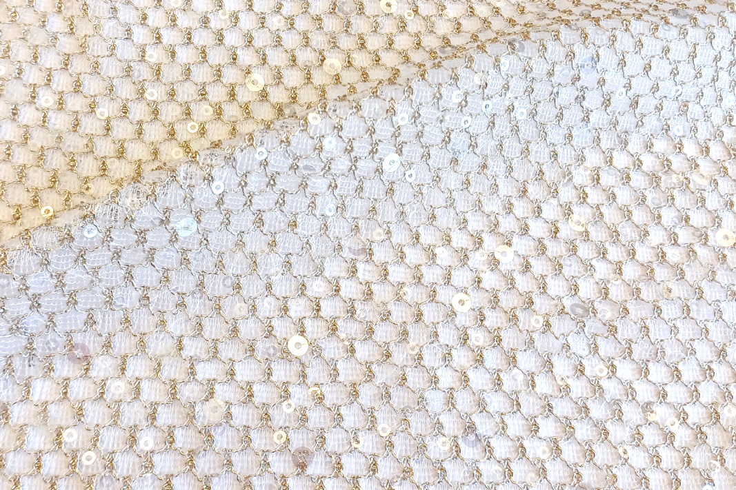 320